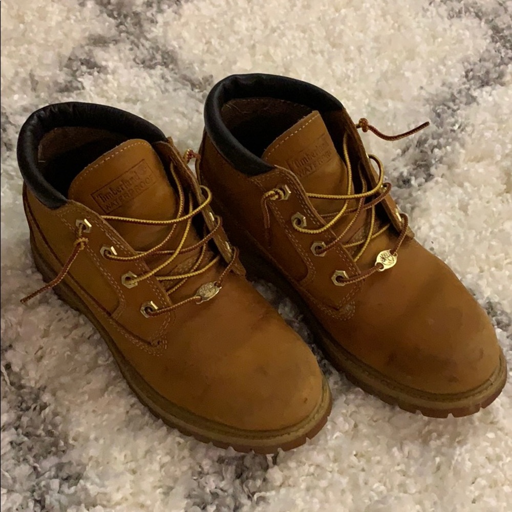 low timberland boots size 8 in women’s